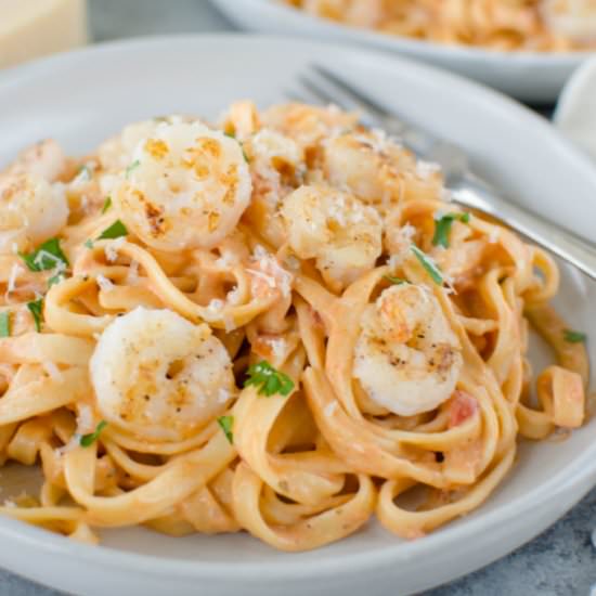 Pasta with Shrimp and Rosa Sauce