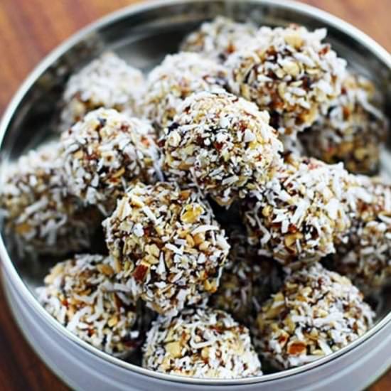 Almond Apricot Energy Bites