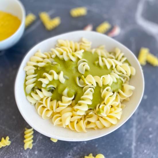 Creamy Oil-Free Vegan Pesto