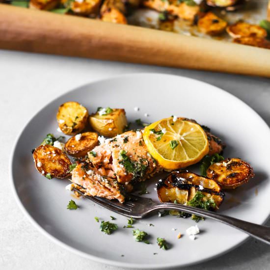 Lemon Garlic Butter Sheet Pan Salmo