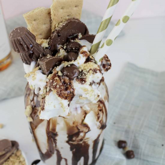 Peanut Butter Whiskey Milkshake