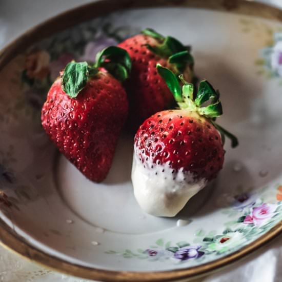 Strawberries and Vegan Sweet Cream