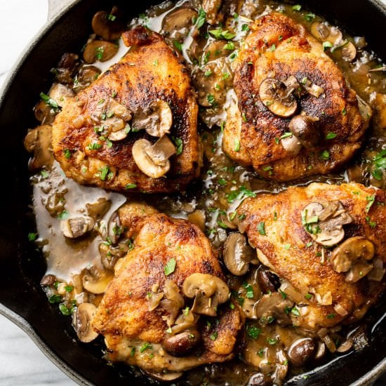 white wine mushroom chicken thighs