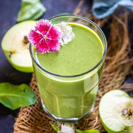 Apple Spinach Smoothie