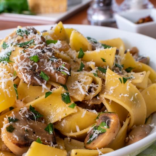 Garlic Mushroom Pappardelle