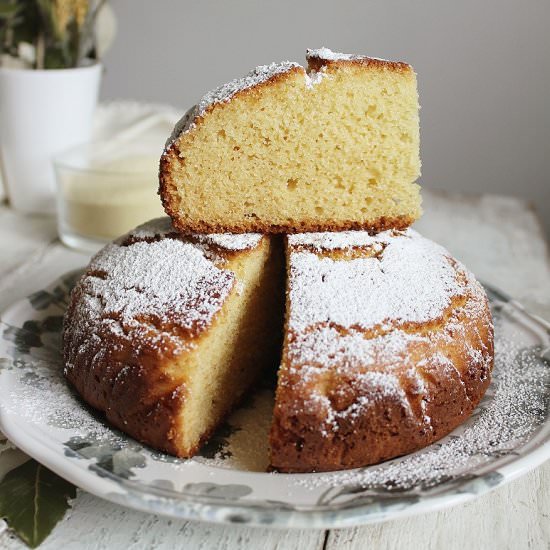 Semolina pie with ricotta