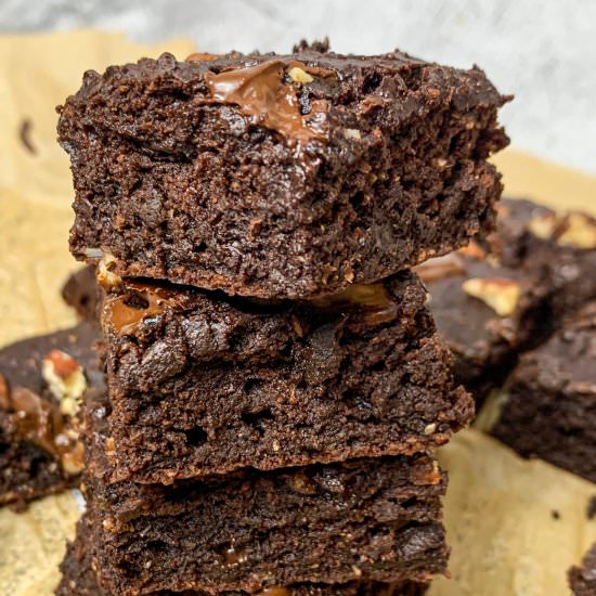 Vegan yoghurt brownies