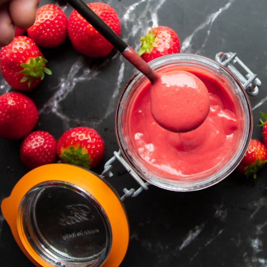 Strawberry Puree with Fresh Lime