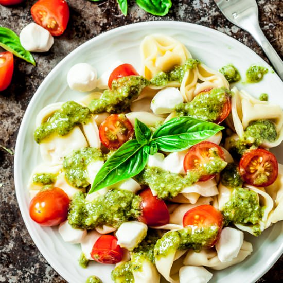 Tortellini with Pesto Sauce