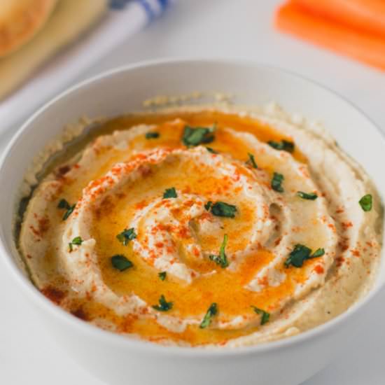 Creamy Homemade Hummus