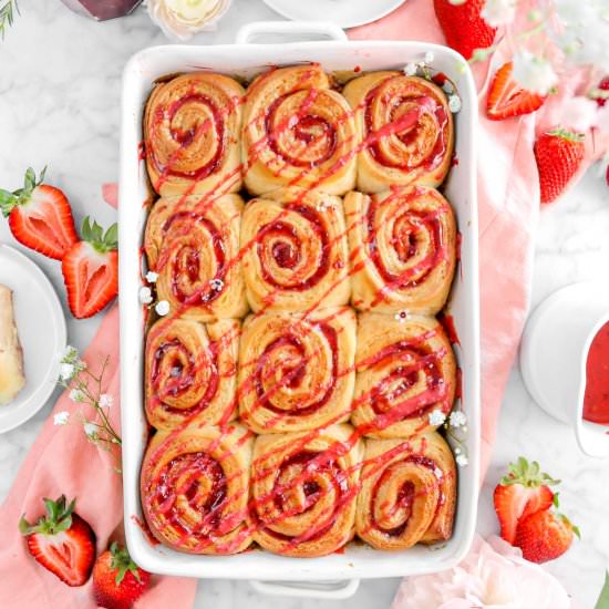 Strawberry Sweet Rolls