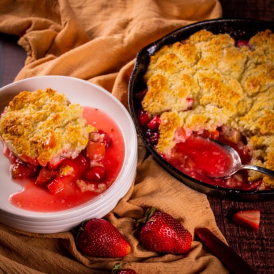 Strawberry Rhubarb Cobbler