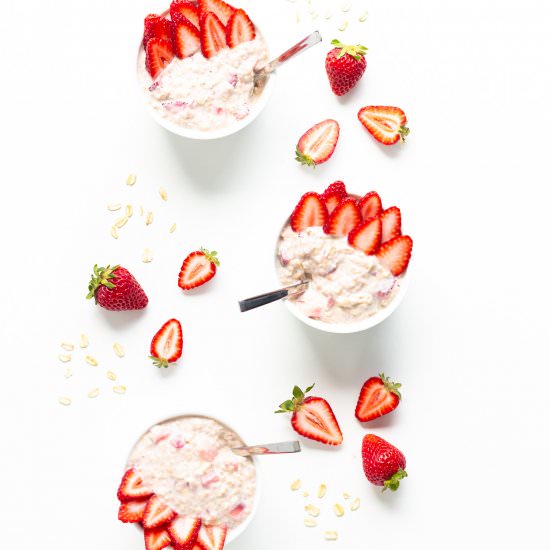 Strawberry Overnight Oats