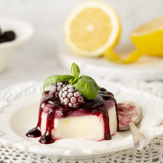 VEGAN LEMON PANNA COTTA