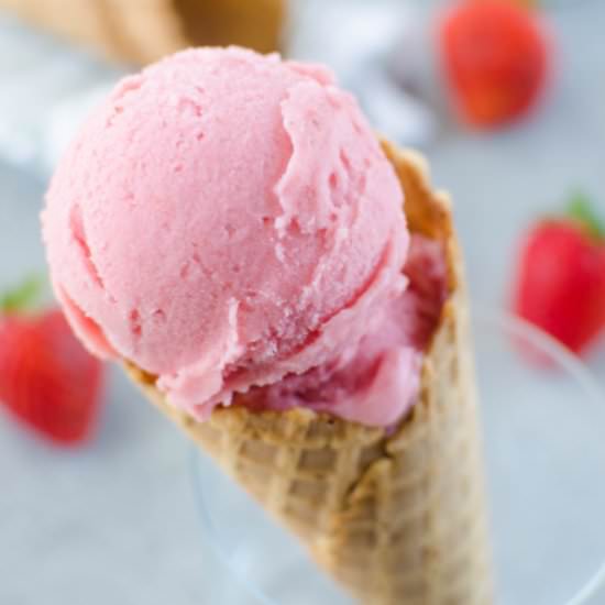 Homemade Strawberry Sherbet
