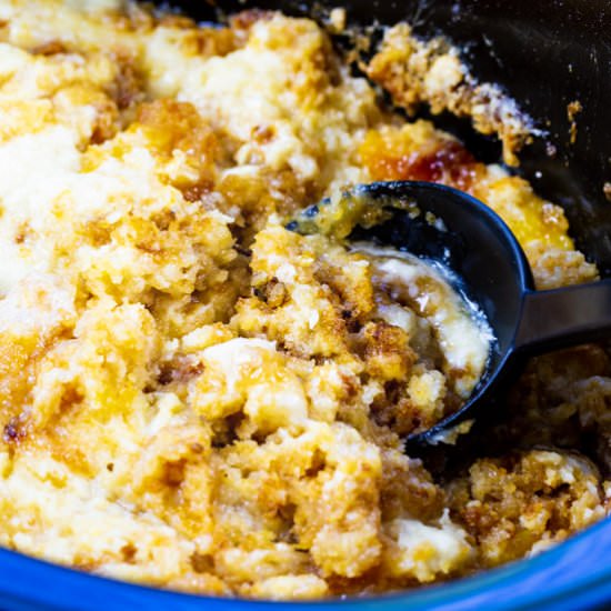 Crockpot Peaches and Cream Cake