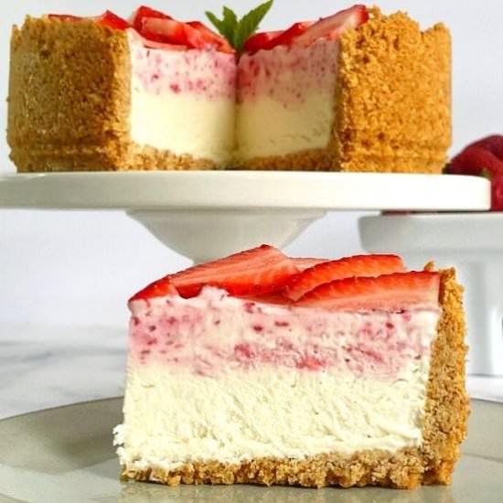 Strawberry Ice Cream Cheesecake