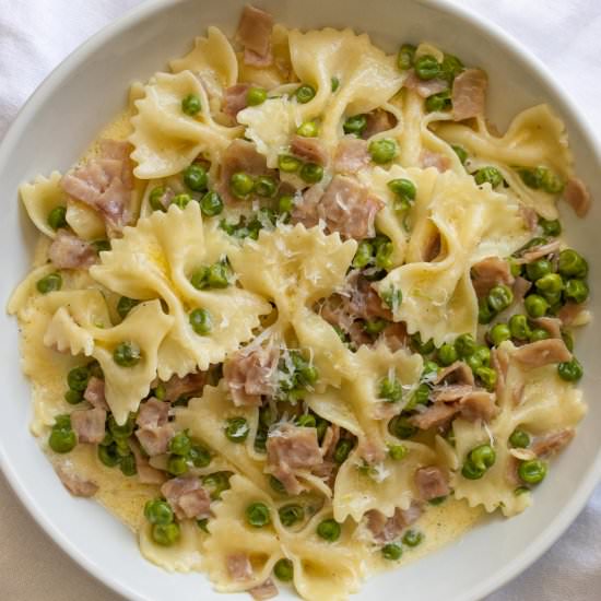 Farfalle with Peas, Ham, & Cream