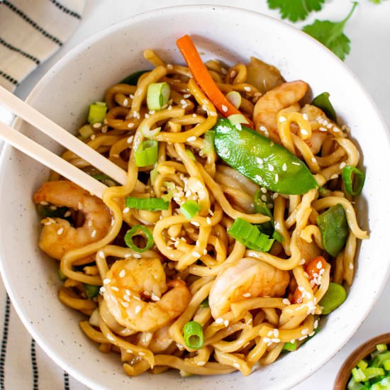 Easy Shrimp Yaki Udon