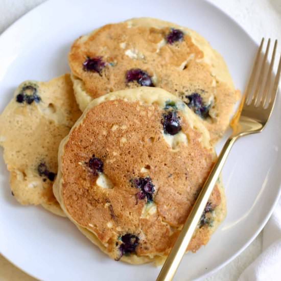 Fluffy Lemon Blueberry Pancakes