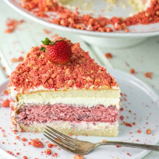 Strawberry Crunch Cake