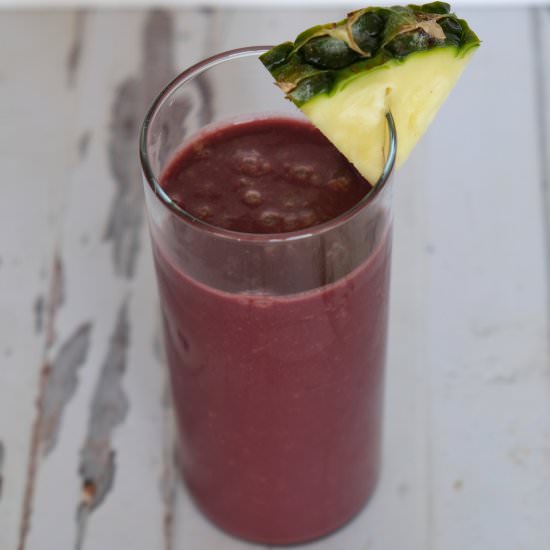 Pineapple-Ginger Açaí Smoothie