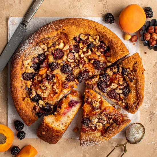 Blackberry apricot buckle cake