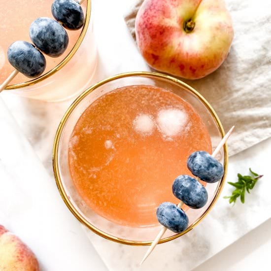 Peach honey mocktail