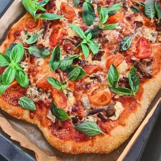 Artichoke Mushroom Homemade Pizza