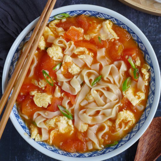 Tomato Egg Noodle Soup