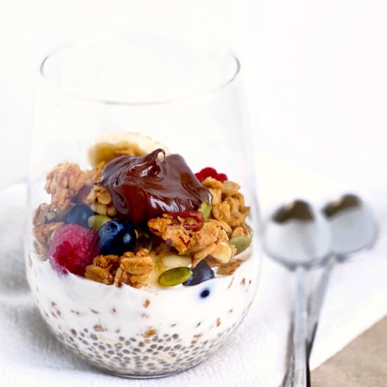 Homemade Caramel Granola