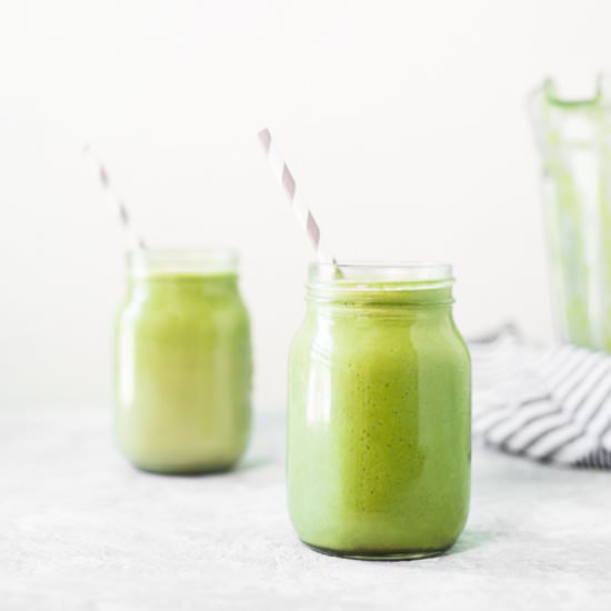 Avocado & Moringa Green Smoothie