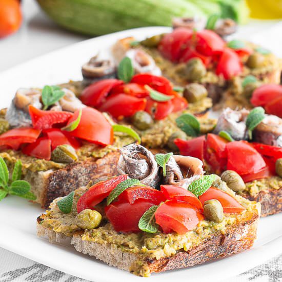 Bruschetta with anchovies & tomato