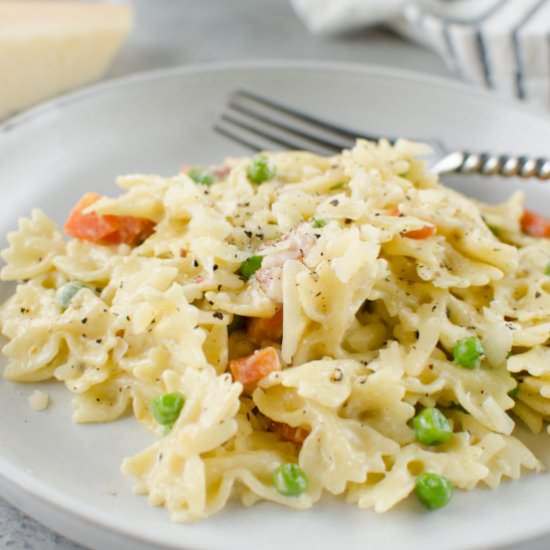 Parmesan Pasta with Bacon and Peas