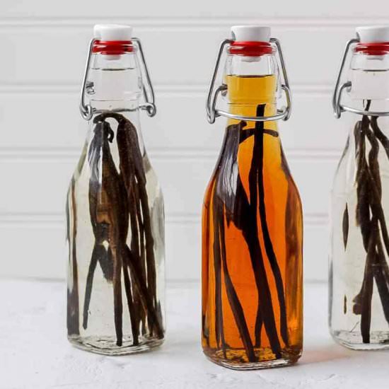 Homemade Vanilla Extract