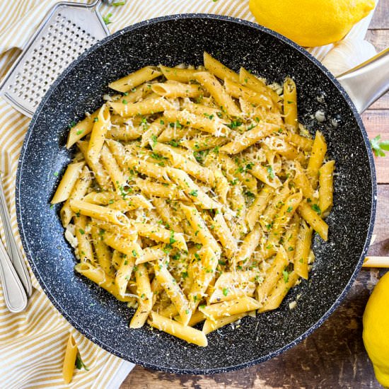 One-Pan Lemon Garlic Pasta
