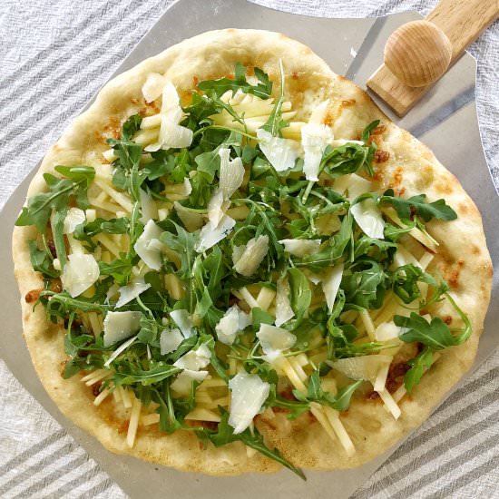 Apple, Brie, and Arugula Pizza