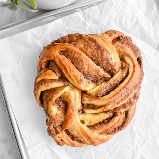 Cinnamon Brioche Wreaths