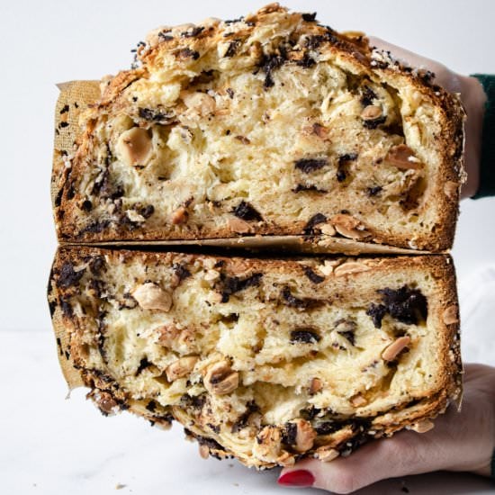 Panettone (Italian Christmas Bread)