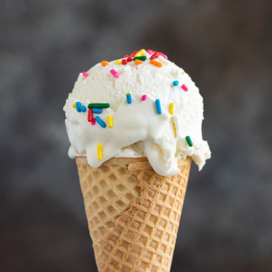 no-churn vanilla ice cream