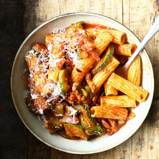 Rigatoni with Zucchini and Bacon
