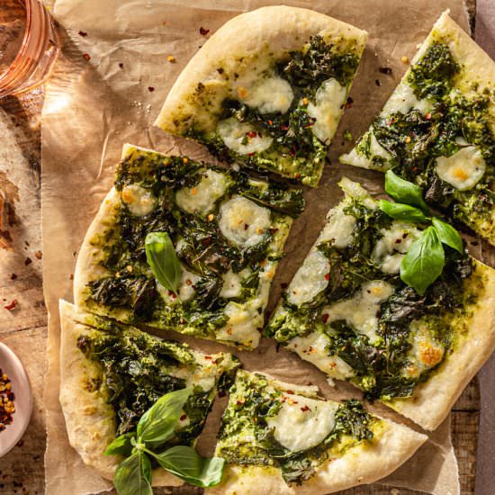 THE BEST KALE PESTO PIZZA