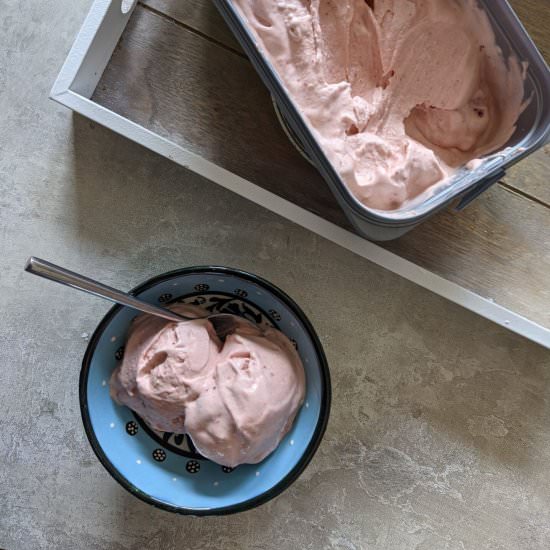 Vegan Strawberry Ice Cream