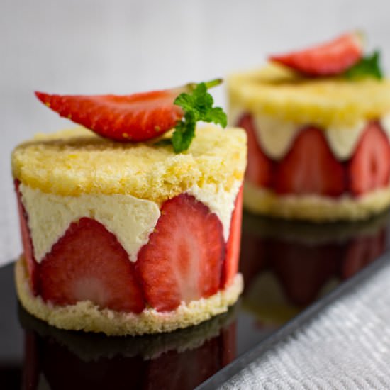 Individual Elderflower Fraisier Cake