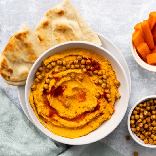 Spicy Roasted Carrot Hummus