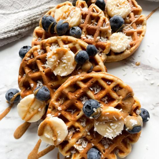 Easy Healthy Banana Oat Waffles