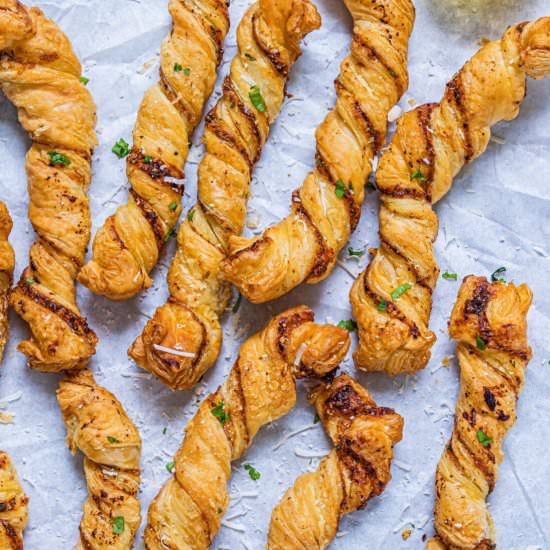 Air Fryer Garlic Parmesan Twists