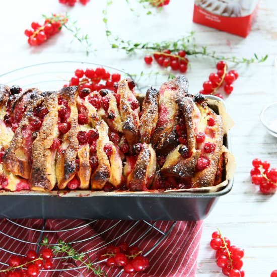Red Currant Pull Apart Bread