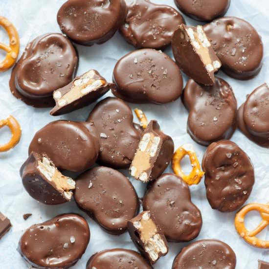 chocolate peanut butter pretzels