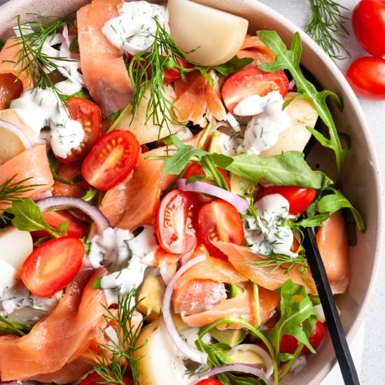 Smoked Salmon and Tomato Salad